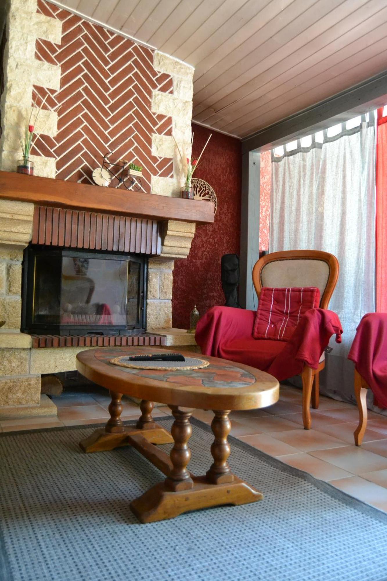 Le Gite De La Lombriere Saint-Denis-de-Pile Екстер'єр фото