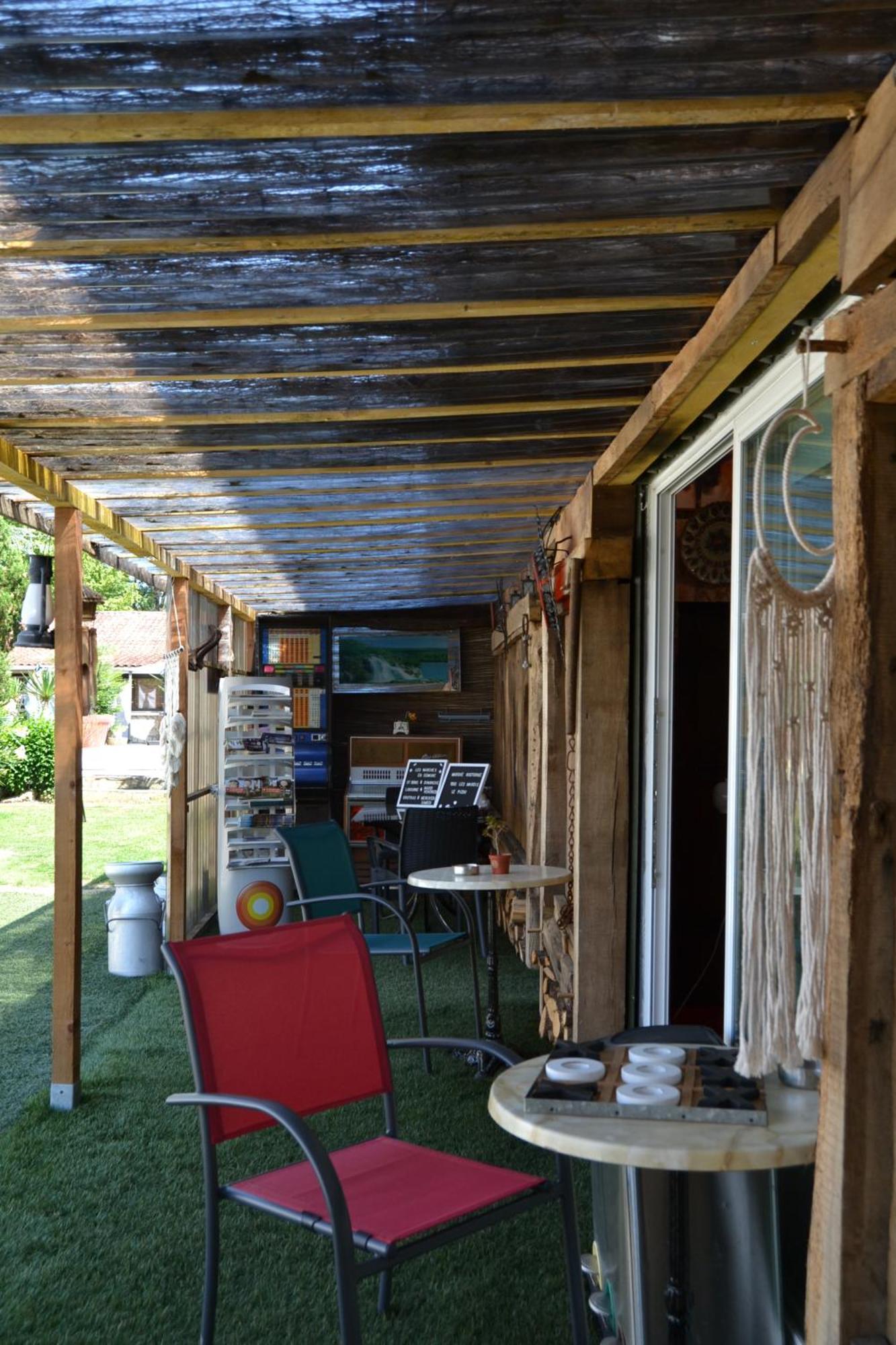 Le Gite De La Lombriere Saint-Denis-de-Pile Екстер'єр фото
